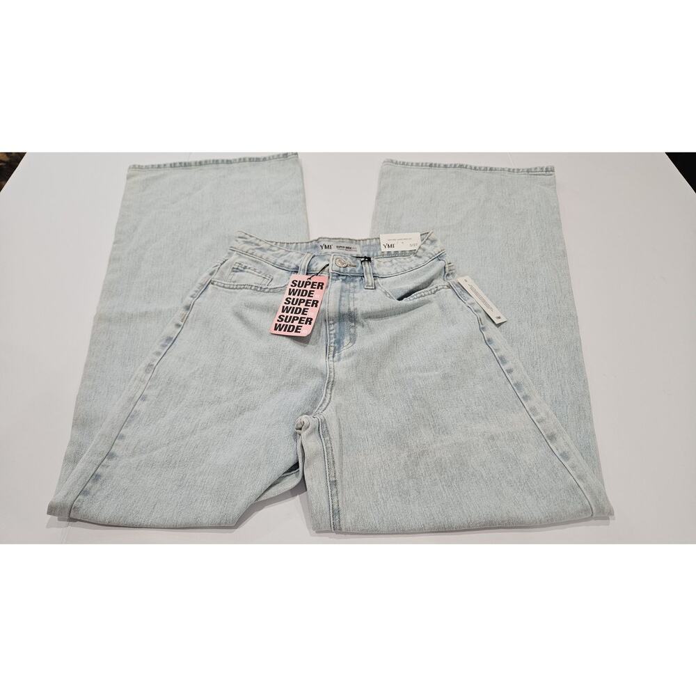 YMI Super Wide Fit High Rise Wide Leg Jeans Women's Light Wash Denim 5/27 - Picture 2 of 6